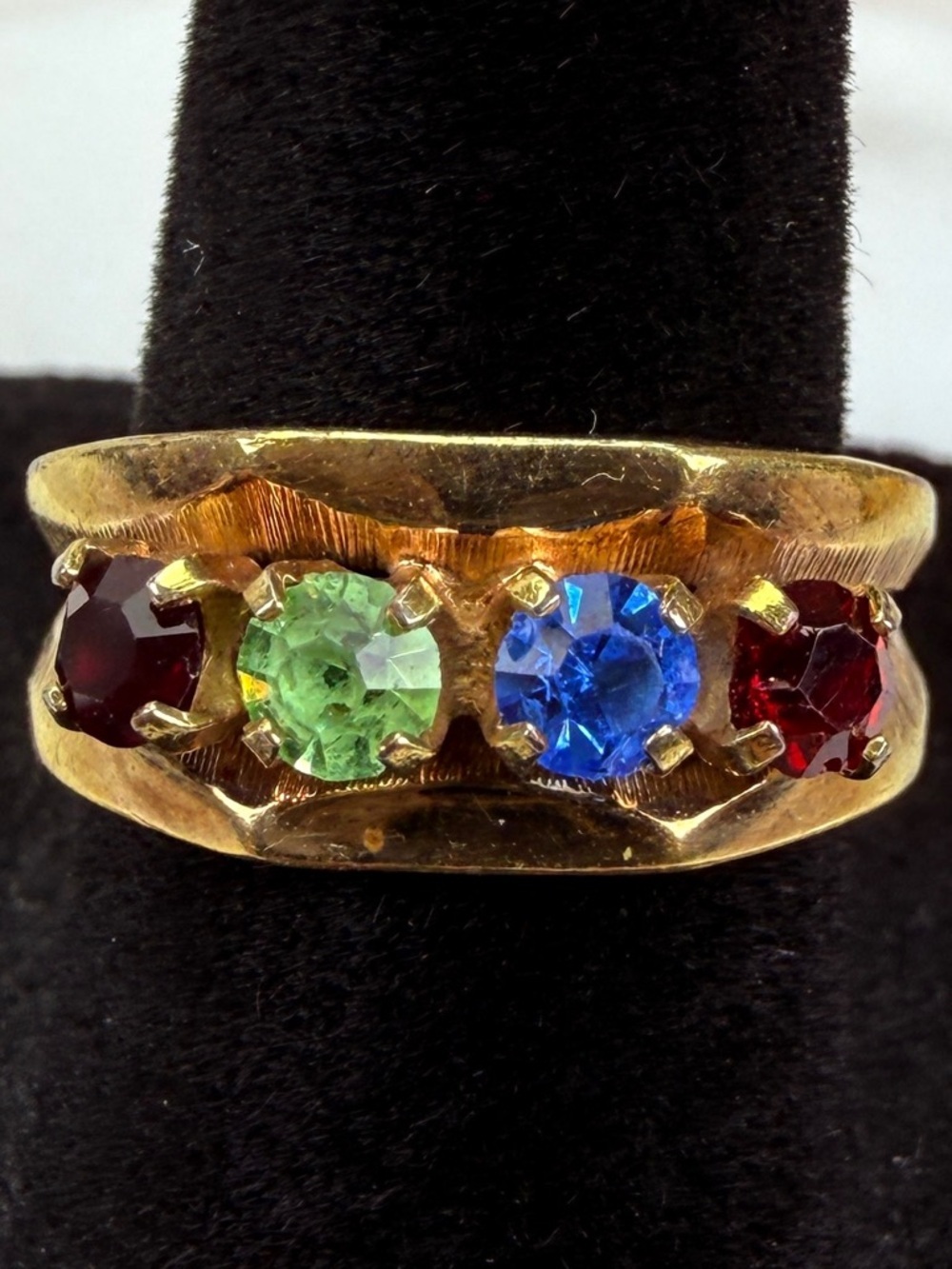 Vintage Sarah Coventry, goldtone, multicolor stone costume size 7 1/4 ring